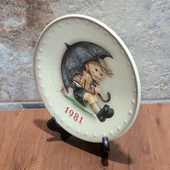 MJ Hummel 11th Annual Decorative Plate Umbrella Boy 1981 Goebel W Germany 1973 - Picture 9 of 9